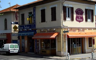 around Vélusine